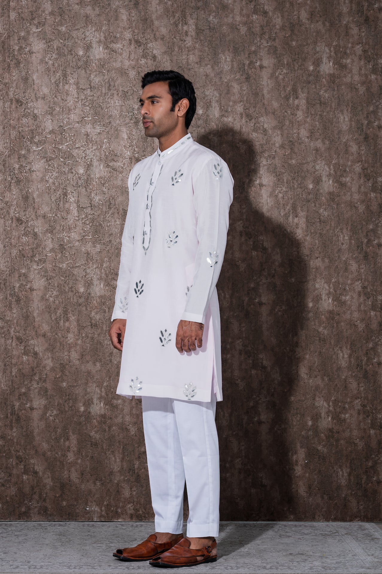 aarush-light-pink-kurta-with-silver-leather-detailing-02.jpg