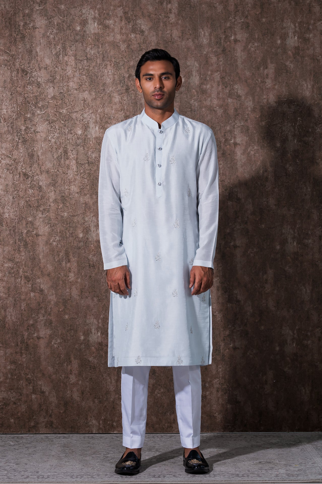 aayan-light-blue-handcrafted-kurta-01.jpg
