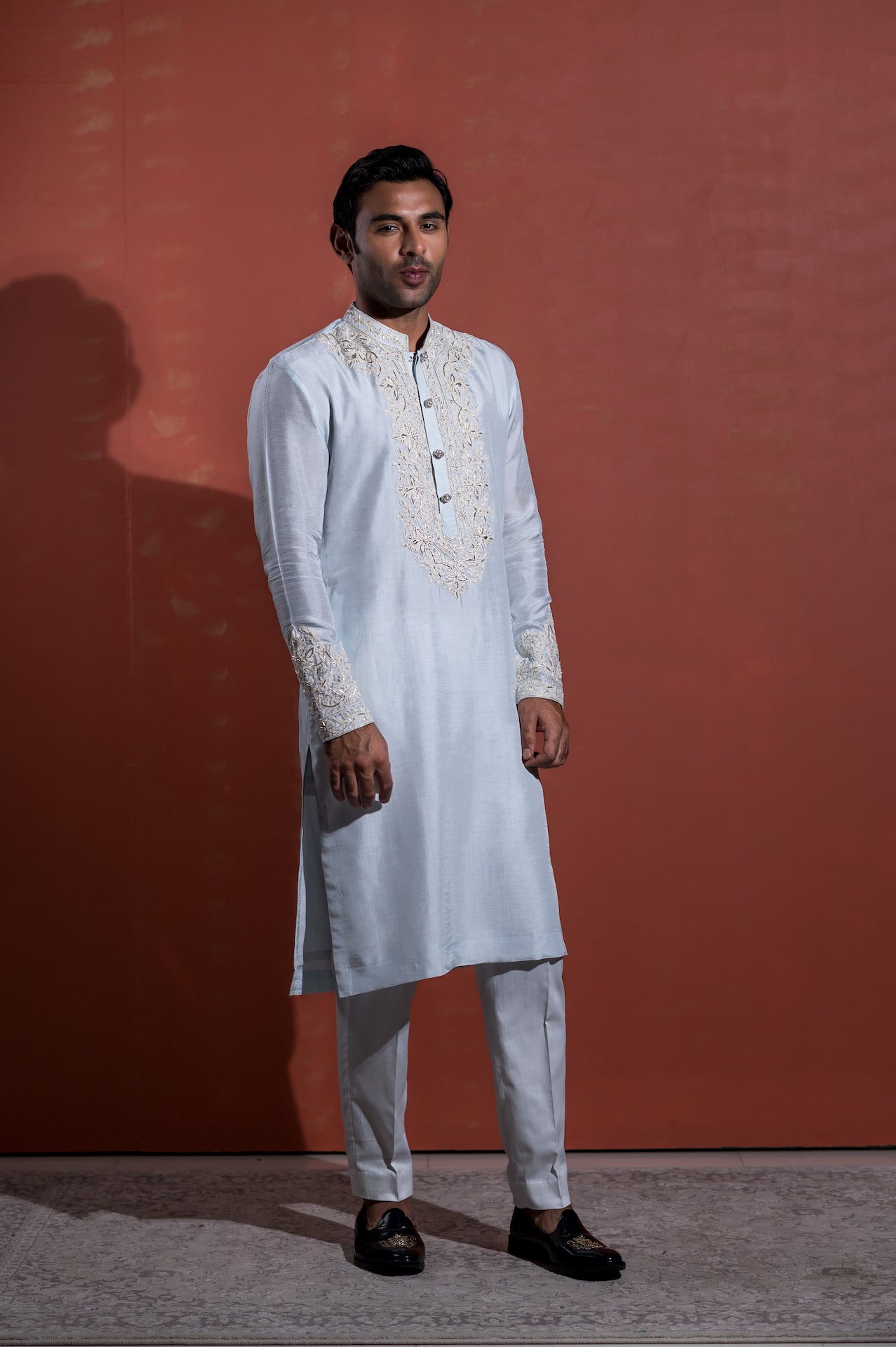 suvan-light-blue-kurta-gold-handwork-detailing-02.jpg