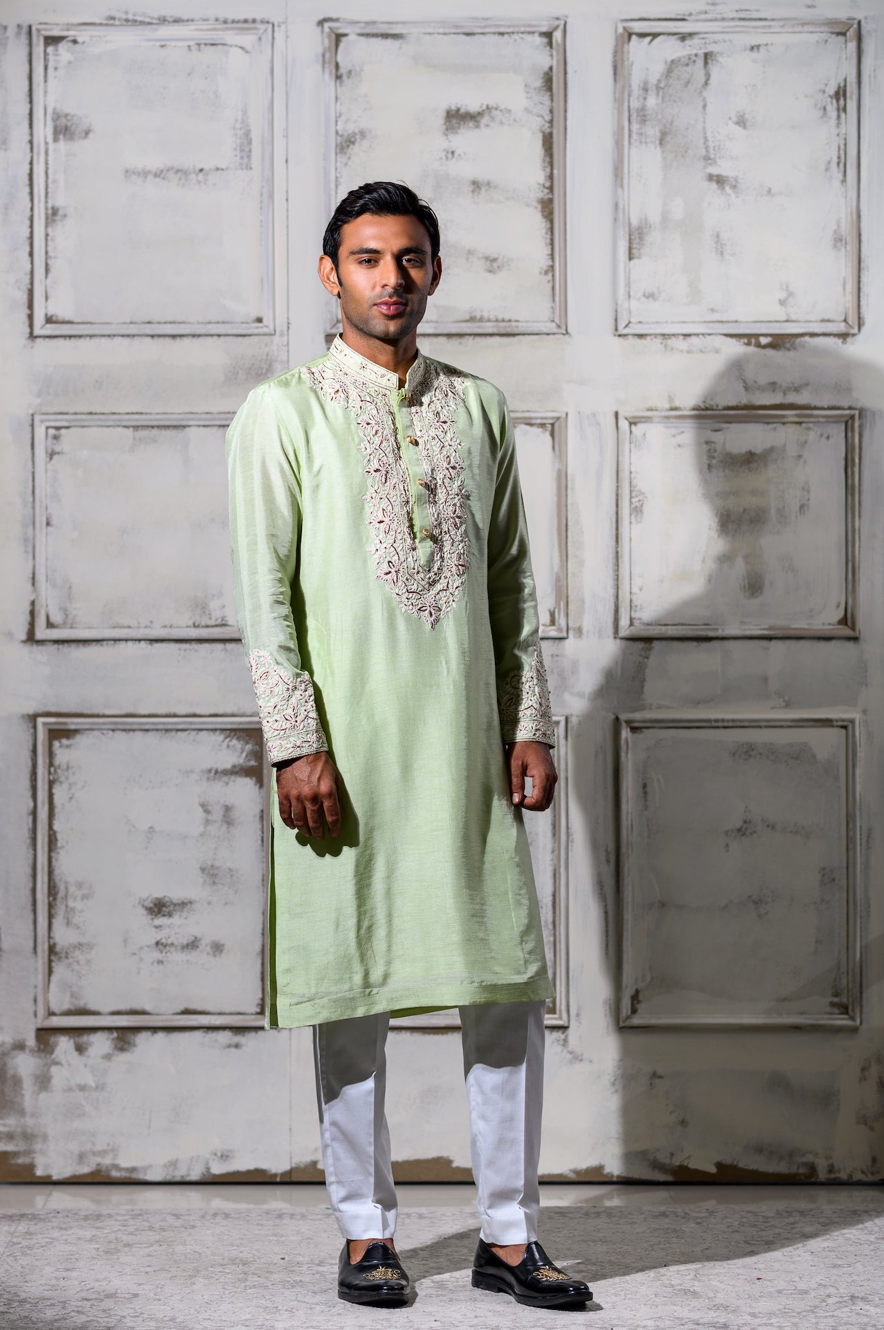 suvir-light-parrot-green-kurta-gold-handwork-detailing-02.jpg